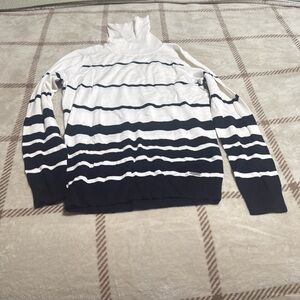 NWT Calvin Klein Small Turtleneck Sweater Black/White